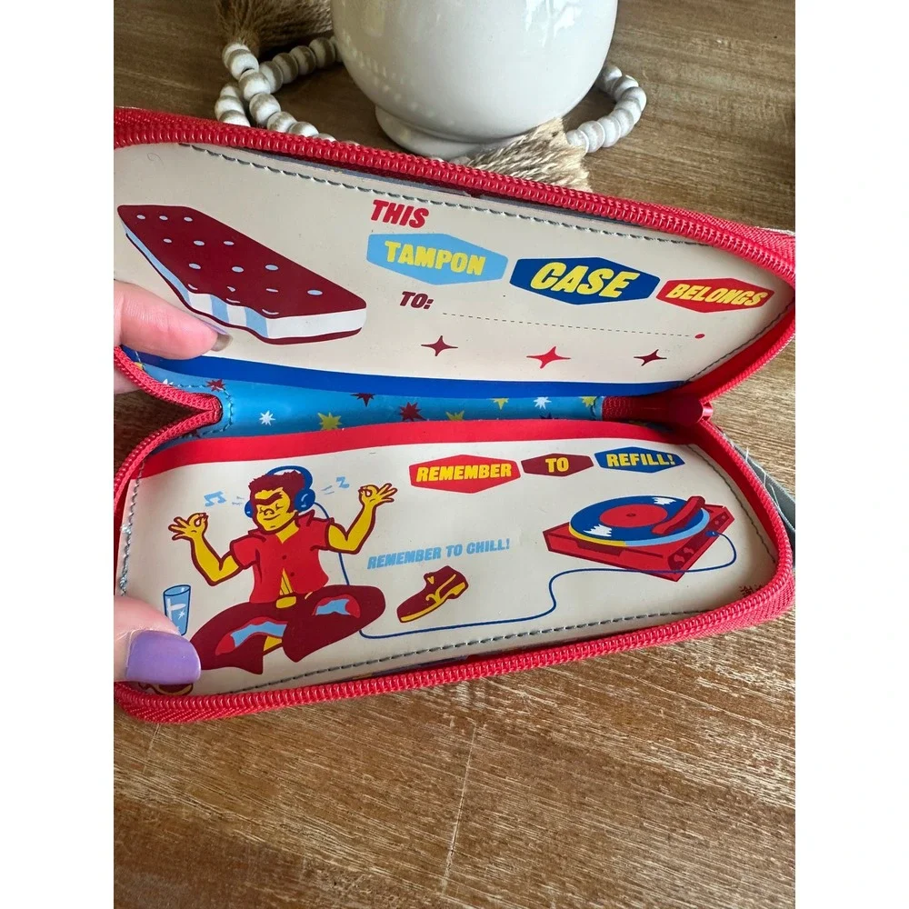 Vinnie's Tampon Case Retro Pop Art Vinyl Zip Pouch Blue Red Kitsch Accessory